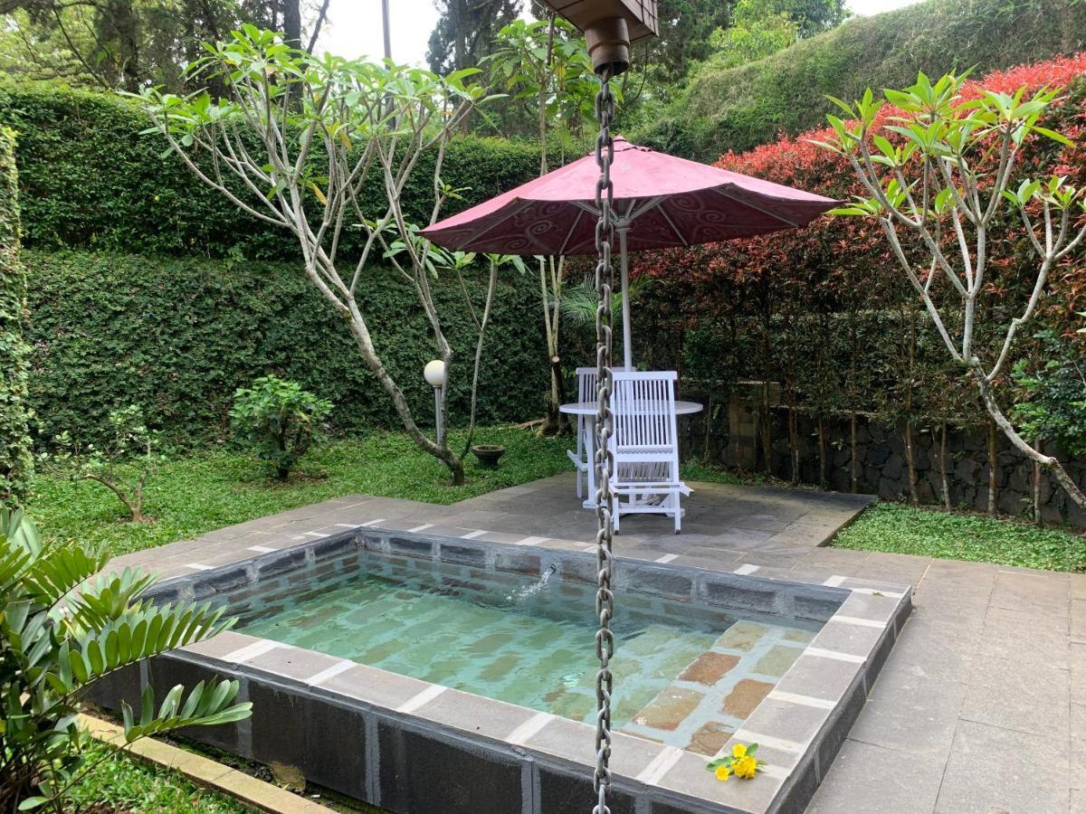 Gracia Spa Resort Hotel Desa Desa Ciater Exteriör bild